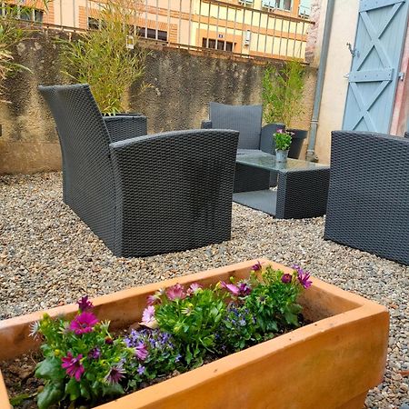 Ideal Famille & Couple Moissac Exterior foto