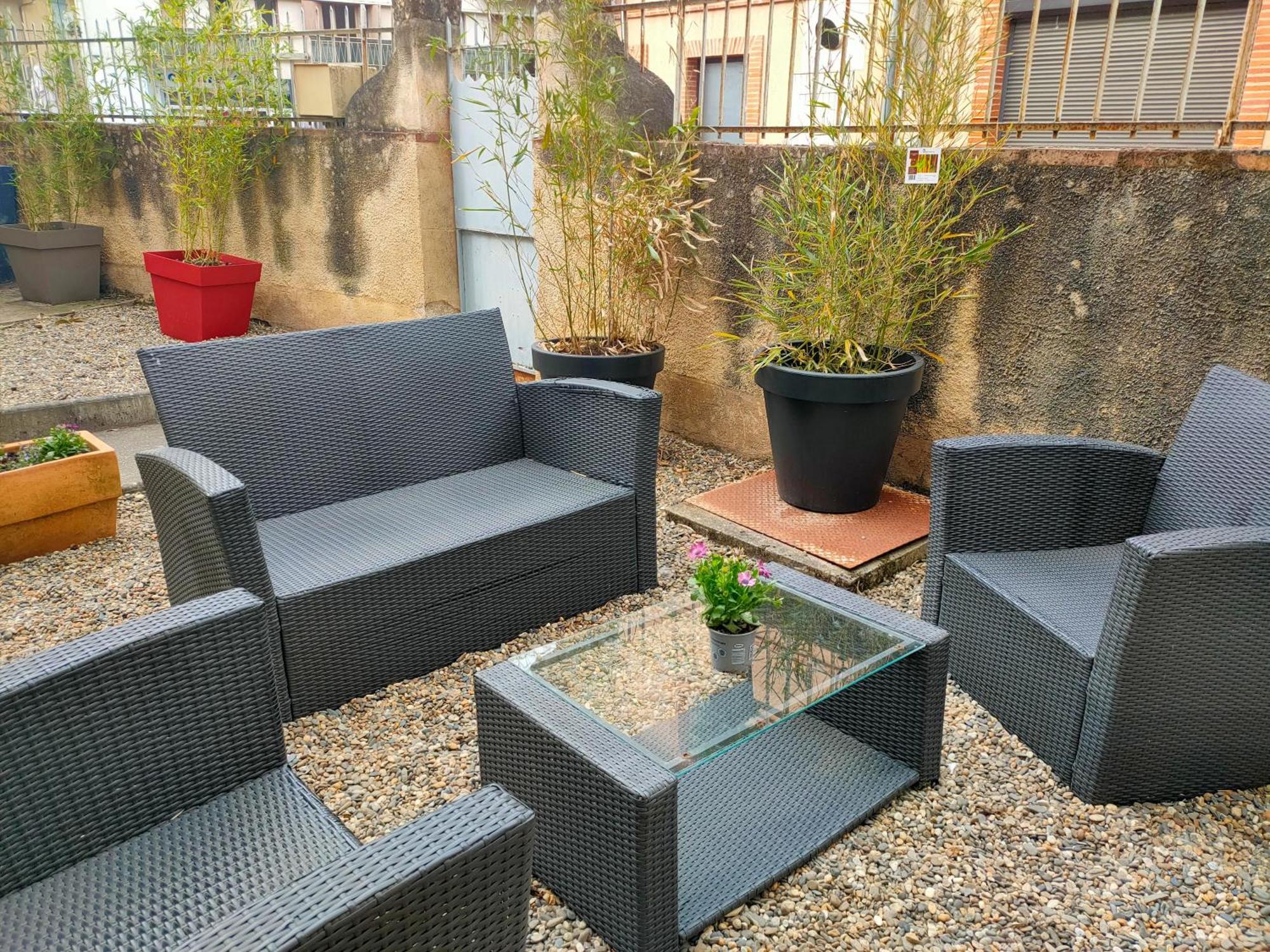 Ideal Famille & Couple Moissac Exterior foto